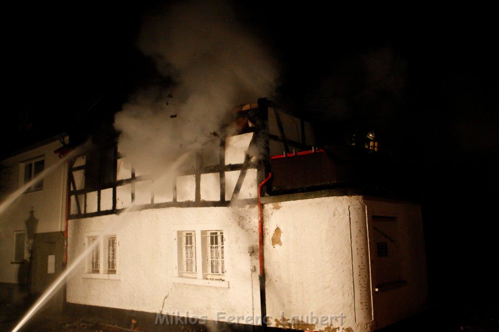 Fachwerkhaus ausgebrannt in Koenigswinter P13.jpg